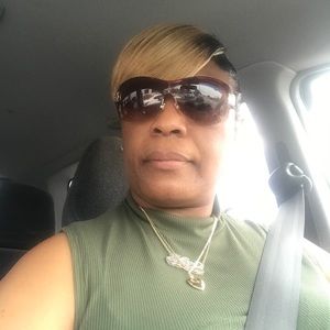 Meet your Posher, Jeraldine